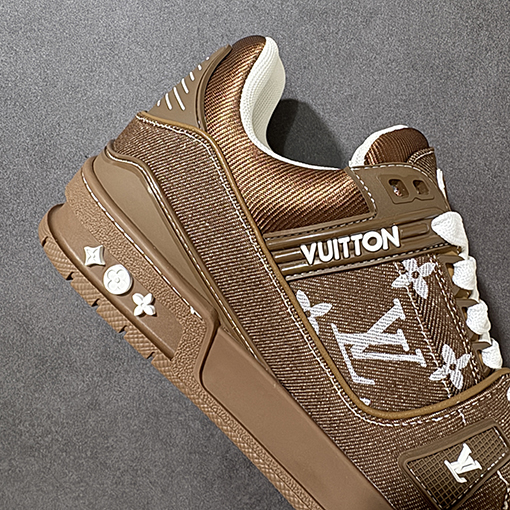 ルイヴィトン高級スポーツシューズスーパーコピー LV Trainer 高級スポーツシューズの新シリーズ
