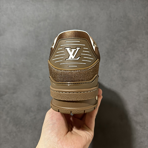 ルイヴィトン高級スポーツシューズスーパーコピー LV Trainer 高級スポーツシューズの新シリーズ