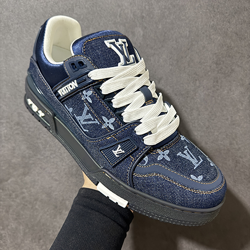 ルイヴィトン高級スポーツシューズスーパーコピー LV Trainer 高級スポーツシューズの新シリーズ