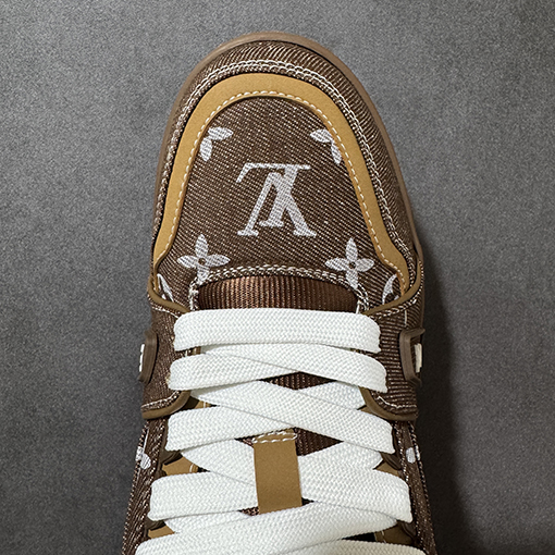 ルイヴィトン高級スポーツシューズスーパーコピー LV Trainer 高級スポーツシューズの新シリーズ
