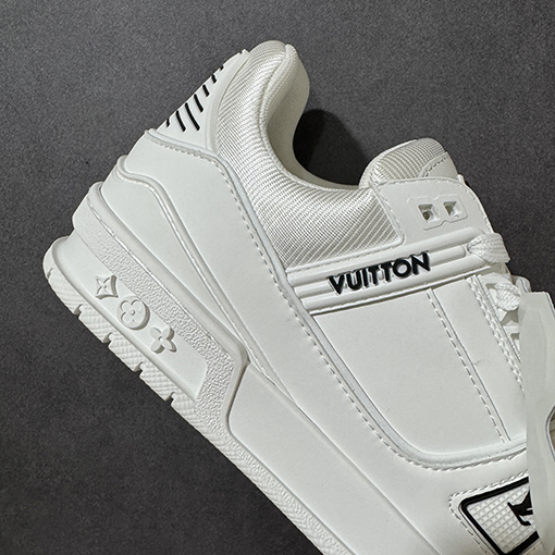 ルイヴィトン LV Trainer 高級スポーツシューズのクラシックシリーズ