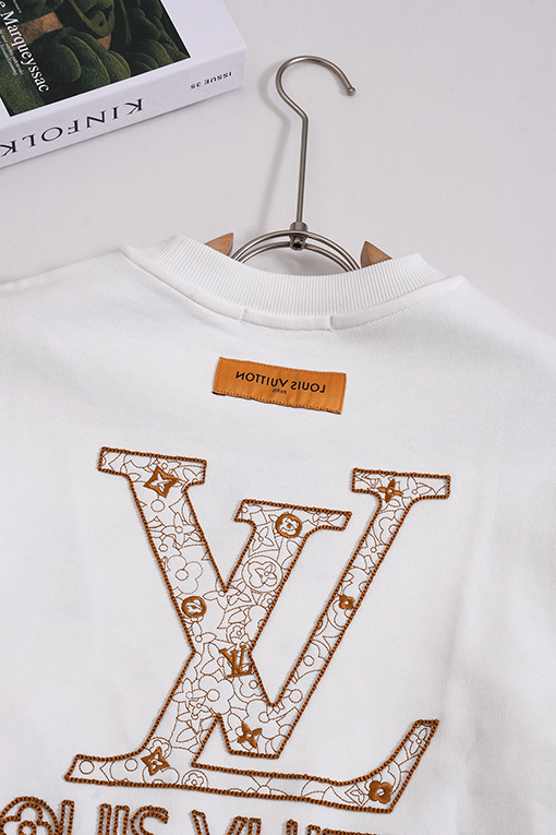 ルイヴィトンコピー クラシックなロゴ刺繍入りクルーネックのスウェットシャツ