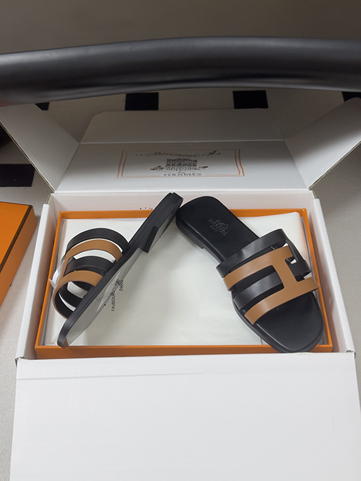 エルメス Amica レディースクラシックなHエレメントサンダル