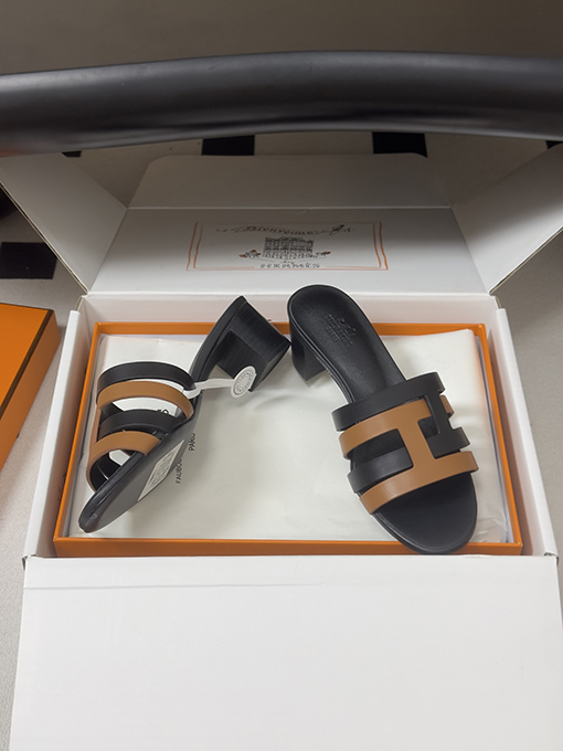 エルメスフラットなチャンキーヒールサンダルスーパーコピー Amica レディース新モデルクラシックなHエレメントサンダル