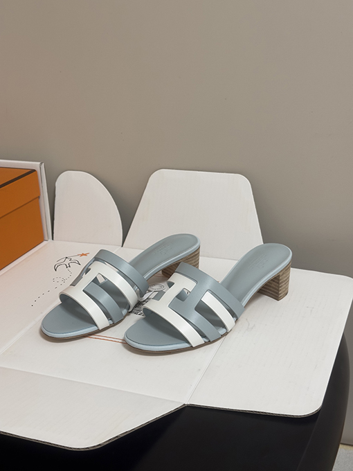 エルメスフラットなチャンキーヒールサンダルスーパーコピー Amica レディース新モデルクラシックなHエレメントサンダル