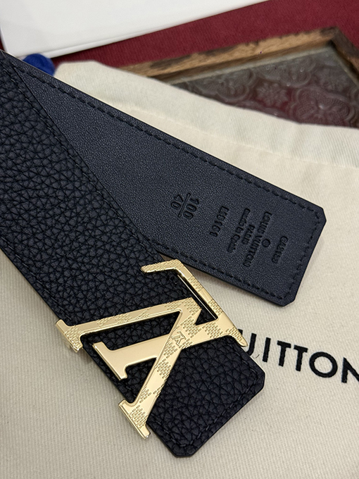 ルイヴィトンコピー LV Dimension 新モデルファッションなスタイルの両面ベルト