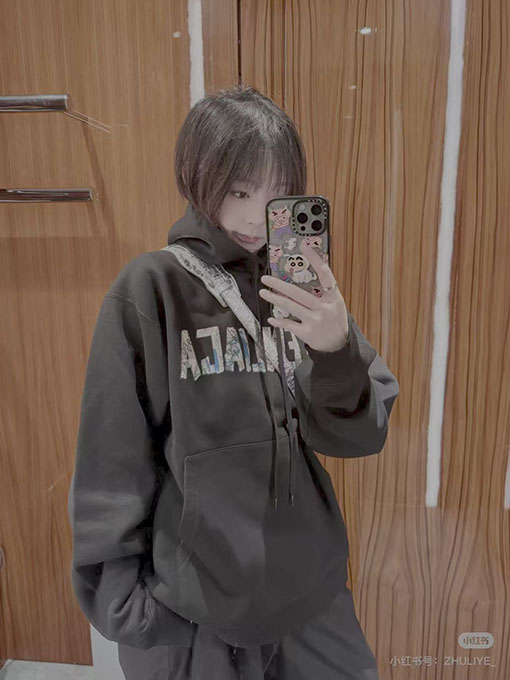 バレンシアガ BALENCIAGA フロントレターグラフィティテープダイレクトプリントパーカー