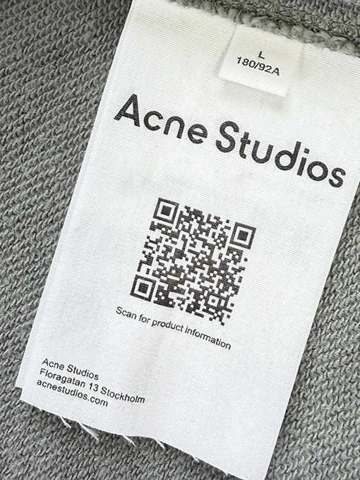 アクネストゥディオズスーパーコピー Acne Studios クラシックなダメージのウォッシュパッチ付きフード付きスウェットジャケット