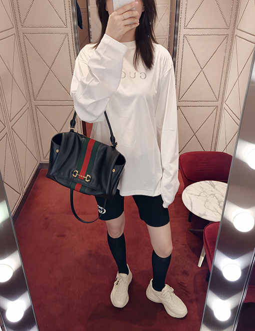 グッチスーパーコピー Gucci シルバーレタープリント長袖シャツ