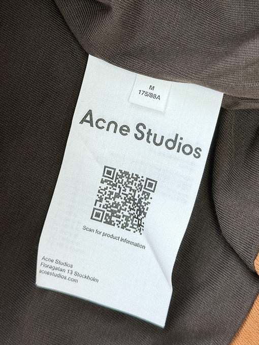 アクネストゥディオズ Acne Studios レトロなレザーカラーのストライプ柄スウェットシャツ