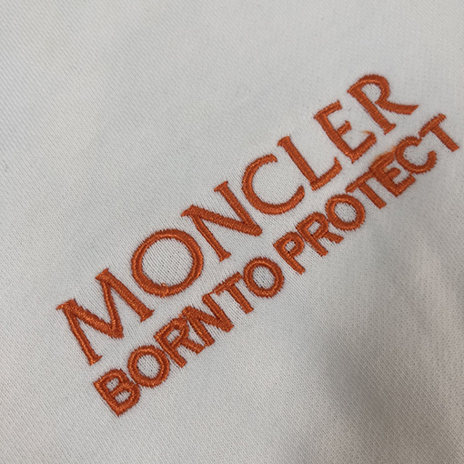モンクレール 最新の刺繍ロゴ入りクルーネックスウェット