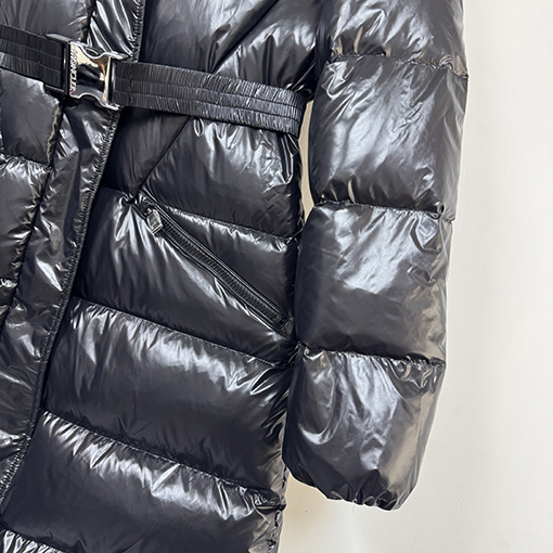 モンクレールコピー 長めのベルト付き斜め掛けレディース冬ダウンジャケット
