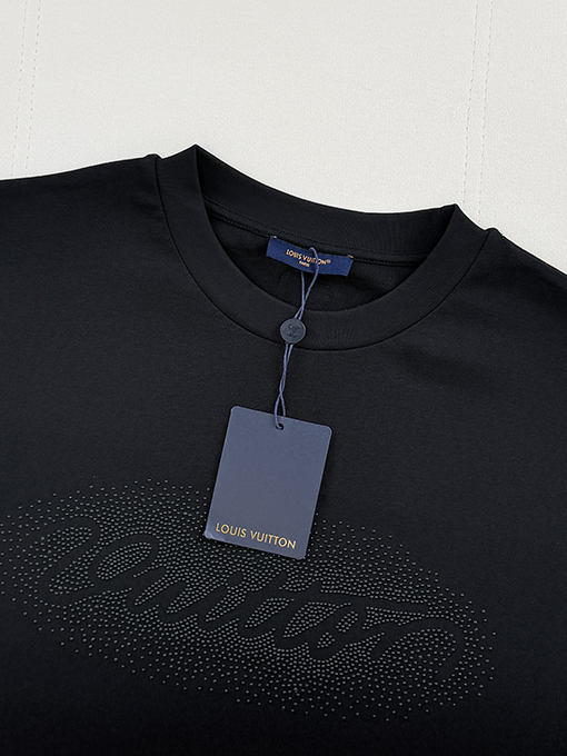 ルイヴィトンスーパーコピー グラデーションビーズ文字ロゴ入り半袖Tシャツ