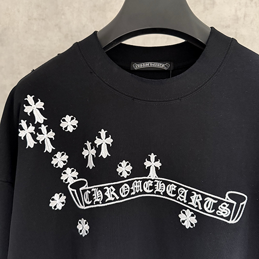 クロムハーツスーパーコピー 新モデル前面と背面に刺繍入りレトロなダメージ長袖スウェットシャツ