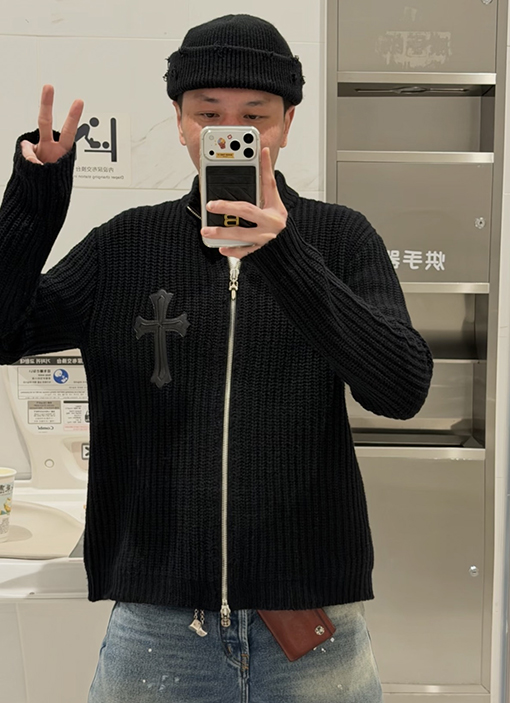 クロムハーツ クロスステッチのレザーカシミヤ混ジップアップニットカーディガン