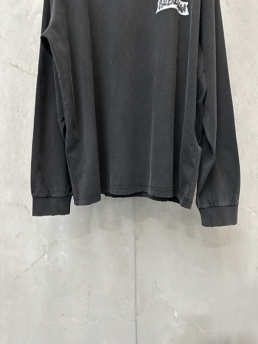 バレンシアガ偽物 Balenciaga ロゴ入りの白いテープの長袖シャツ