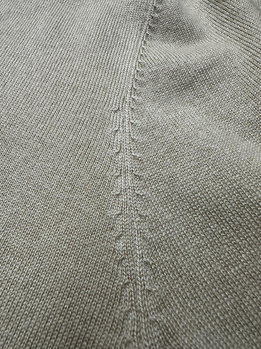 ルイヴィトンコピー LV 刺繍入りレザーラベルニットプルオーバー