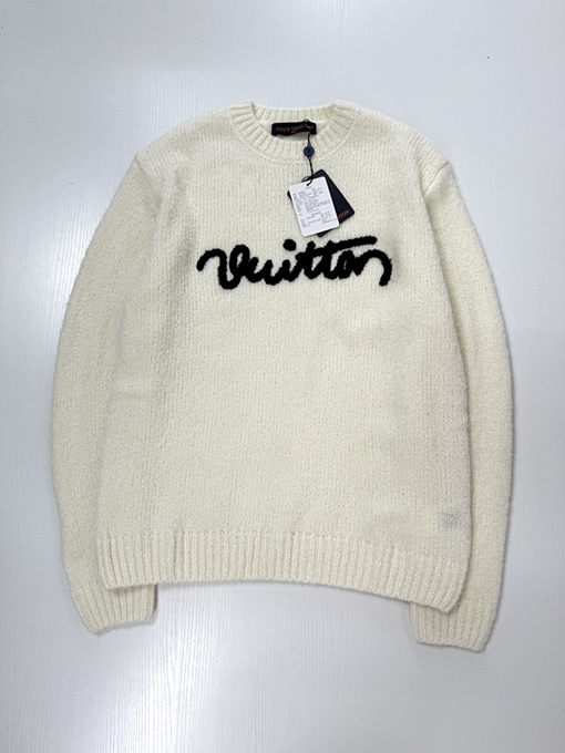 ルイヴィトン 筆記体文字刺繍入りラウンドネックニットセーター