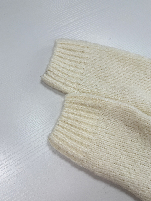 ルイヴィトン 筆記体文字刺繍入りラウンドネックニットセーター
