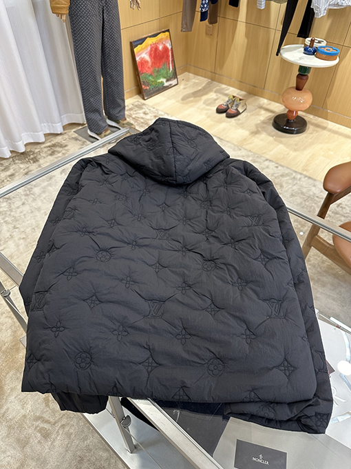 ルイヴィトン 花柄刺繍入りフード付きコットンジャケット