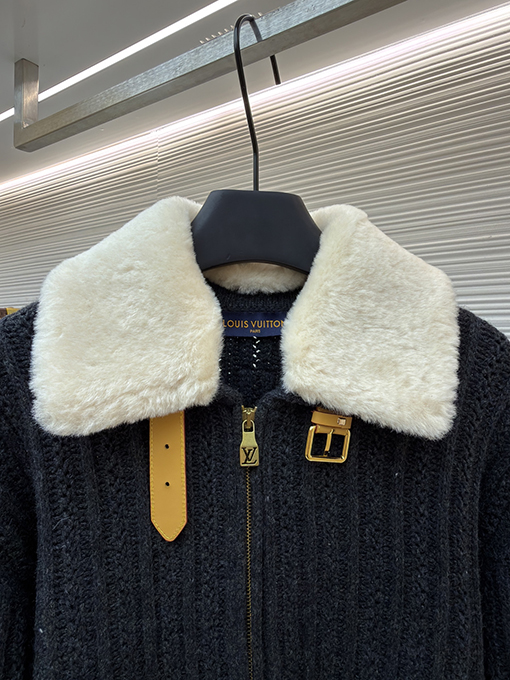 ルイヴィトン カシミヤとウールのジップアップベルト付きコート