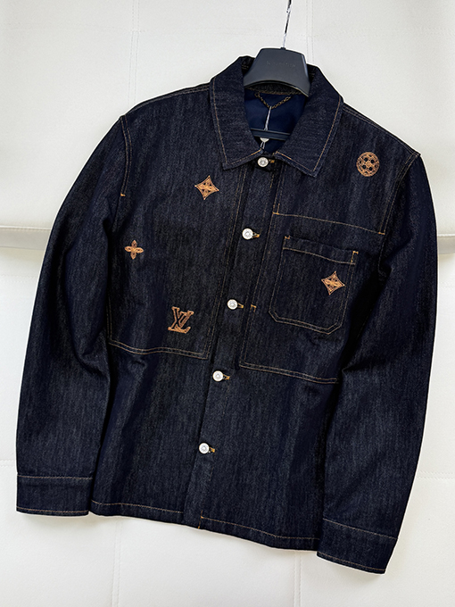 ルイヴィトン 刺繍ロゴ入りデニムシャツジャケット
