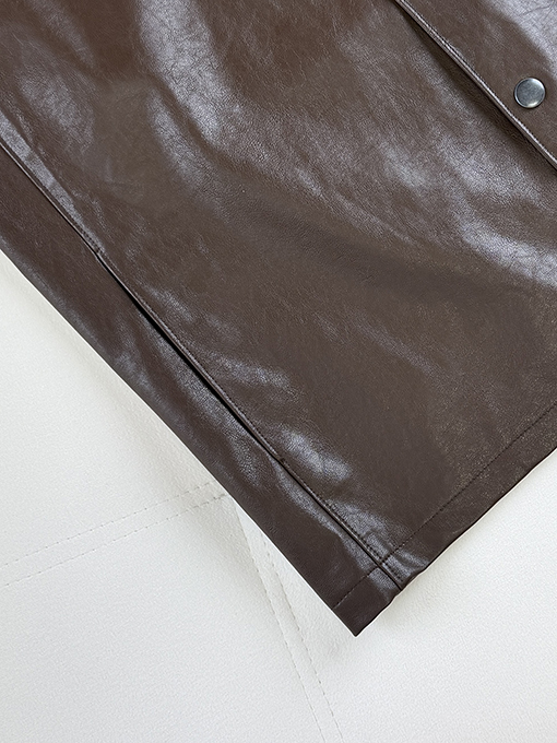 プラダ トライアングルロゴ レザーブルゾン