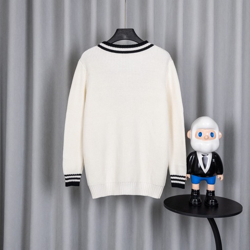ミュウミュウスーパーコピー 黒白ボーダーVネックカーディガン