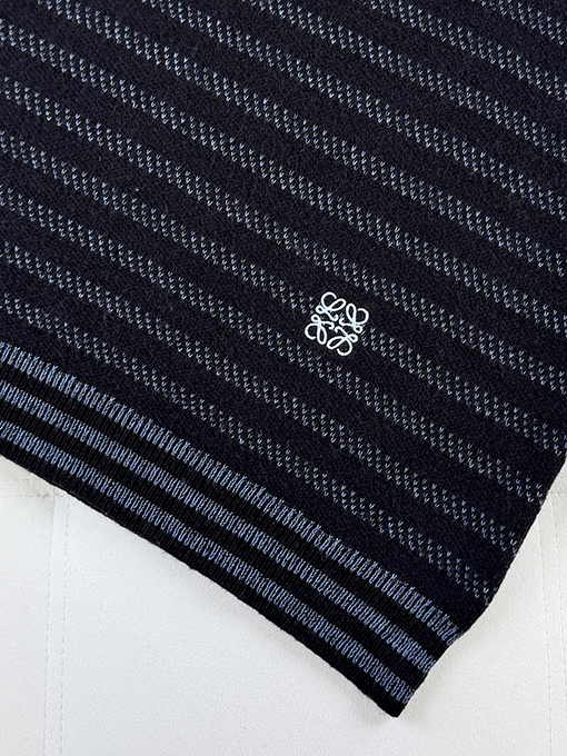 ロエベ 刺繍入りストライプ柄クルーネックセーター