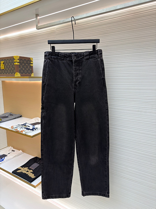 プラダ トライアングルロゴ・デニムパンツ