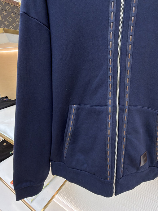 フェンディスウェットジャケットコピー コットン製レザーパッチロゴ入りスウェットジャケット