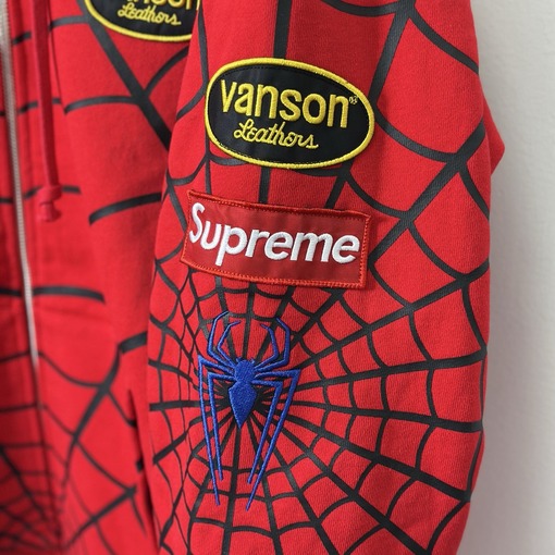 シュプリーム コラボモデル 裏起毛スパイダーウェブ柄ジップアップフーディー