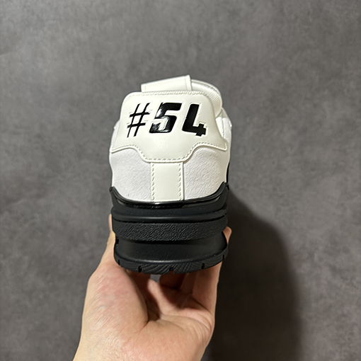 ルイヴィトン LV Trainer 新モデルクラシックな高級スポーツシューズシリーズ