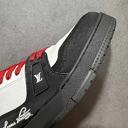 ルイヴィトン LV Trainer 新モデルクラシックな高級スポーツシューズシリーズ
