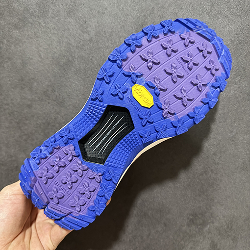 モンクレールスーパーコピー ロゴ入りレースアップメッシュローカットアスレチックカジュアルシューズ