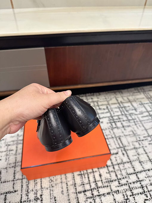 エルメスクラシックな透かし彫りのフラットスーパーコピー レディース春夏メリージェーン透かし彫りシューズ