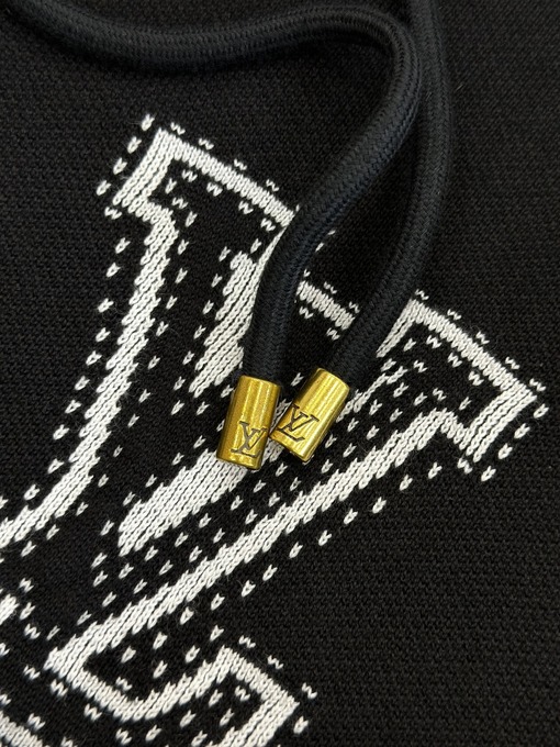 ルイヴィトンコピー トップステッチ刺繍入りジップアップフード付きジャケット