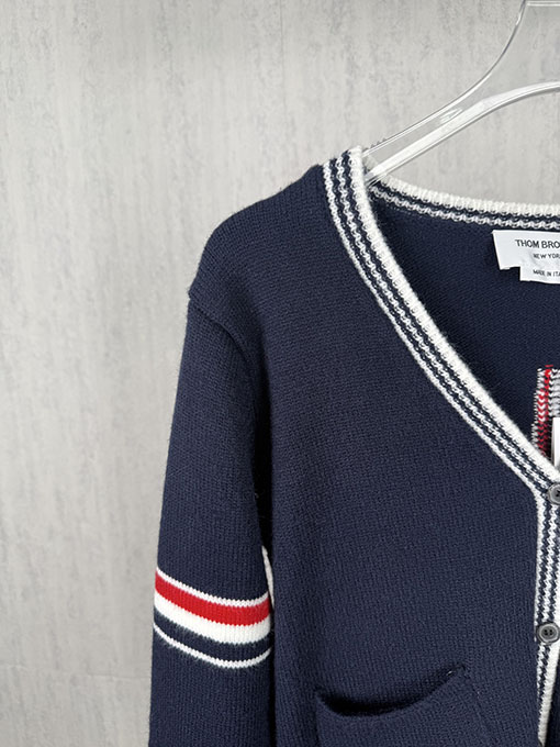 トムブラウン ヨットの刺繍入りVネックニットセーター