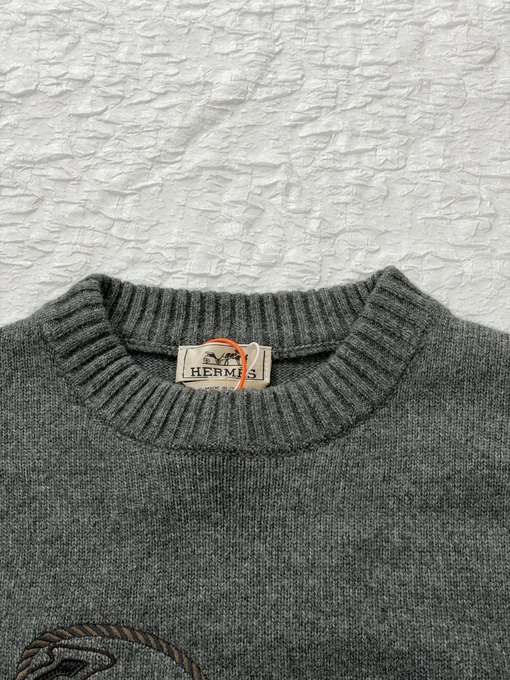 エルメスコピー クラシックな錨のパッチワークレザー刺繍クルーネックセーター