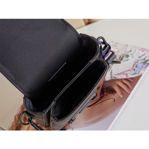 ルイヴィトンスーパーコピー ショルダー バックM81522 S-Lock Vertical Wearable