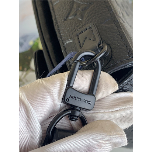 ルイヴィトンスーパーコピー メンズクロスボディバッグ、小さくて実用的なバッグ S-Lock Vertical Wearable