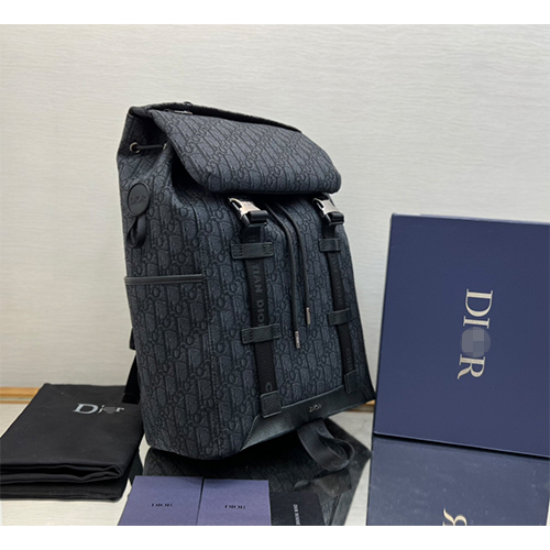 ディオールスーパーコピー 人気 リュックサック 高品質