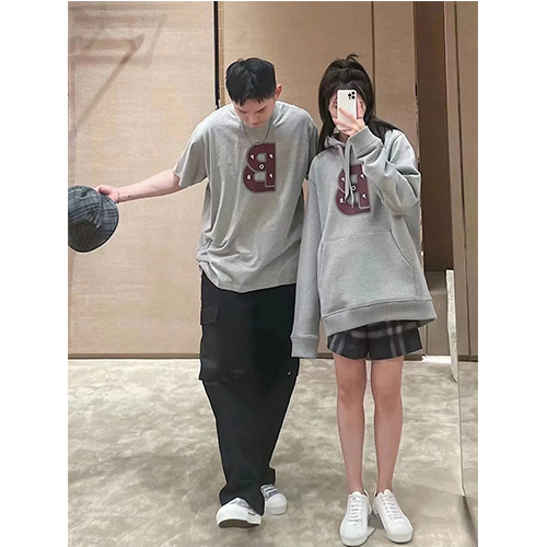 バーバリー偽物恋人 ファッション パーカー フード Tシャツ