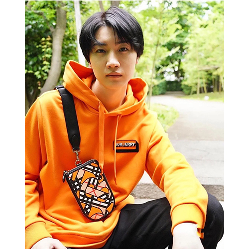 バーバリー偽物恋人 ファッション パーカー フード Tシャツ