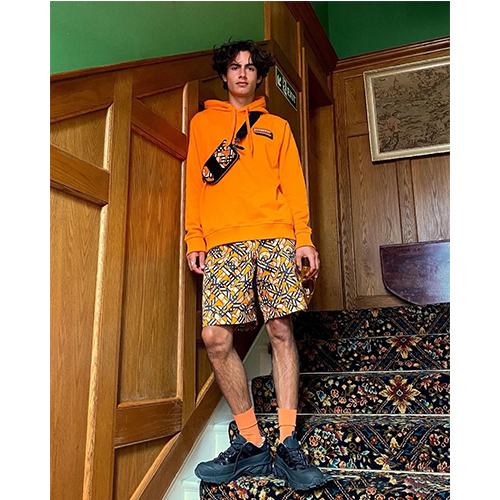 バーバリー偽物恋人 ファッション パーカー フード Tシャツ