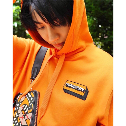 バーバリー偽物恋人 ファッション パーカー フード Tシャツ