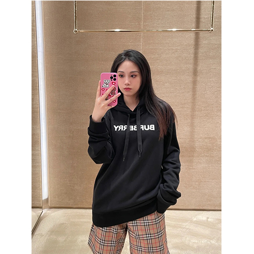 バーバリー偽物恋人  ファッション  パーカー フード Tシャツ