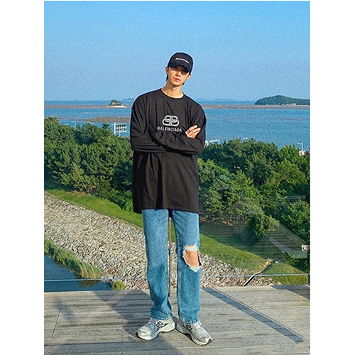 バレンシアガスーパーコピー  メンズ レディース スウェットTシャツ