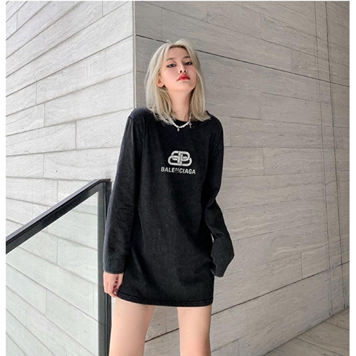 バレンシアガスーパーコピー  メンズ レディース スウェットTシャツ