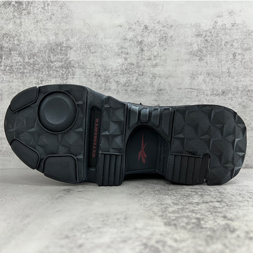 ヴェトモン偽物× REEBOK コラボ   スニーカーメンズ レディース シューズ  高品質